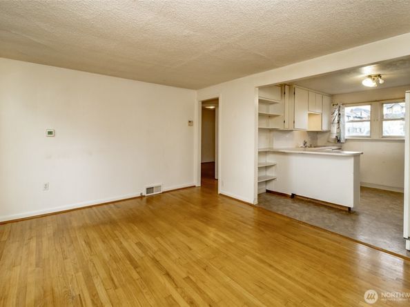 4435 S 144th St, Tukwila WA 98168