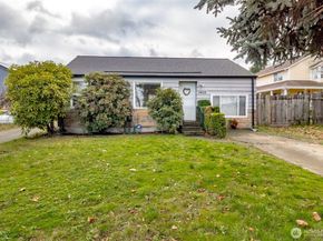 4435 S 144th St, Tukwila WA 98168