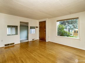 4435 S 144th St, Tukwila WA 98168