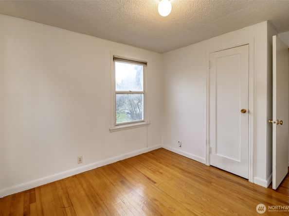 4435 S 144th St, Tukwila WA 98168