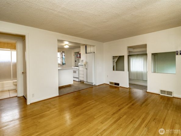 4435 S 144th St, Tukwila WA 98168