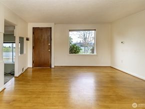 4435 S 144th St, Tukwila WA 98168