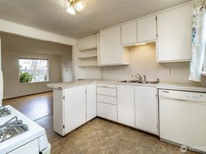 4435 S 144th St, Tukwila WA 98168