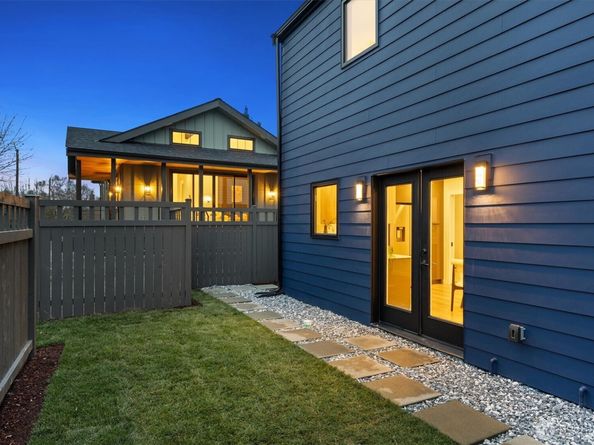 3011 SW Henderson Street, Seattle WA 98126