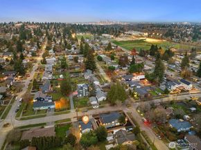 3011 SW Henderson Street, Seattle WA 98126