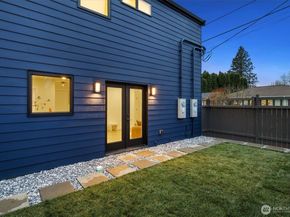 3011 SW Henderson Street, Seattle WA 98126