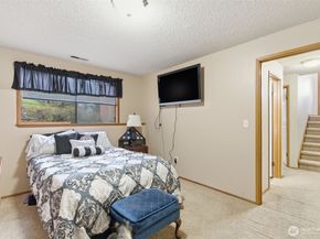 400 Falcon Court NE, Bremerton WA 98311