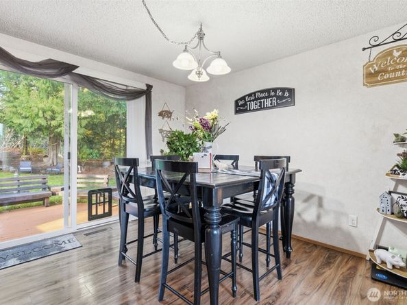 400 Falcon Court NE, Bremerton WA 98311