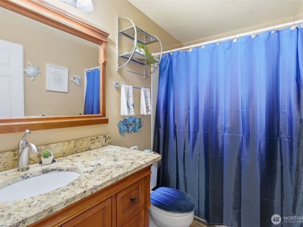 400 Falcon Court NE, Bremerton WA 98311