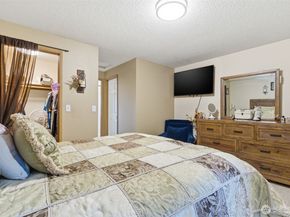 400 Falcon Court NE, Bremerton WA 98311