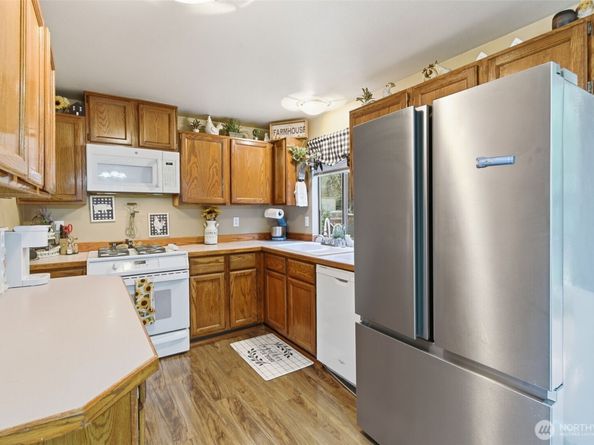 400 Falcon Court NE, Bremerton WA 98311