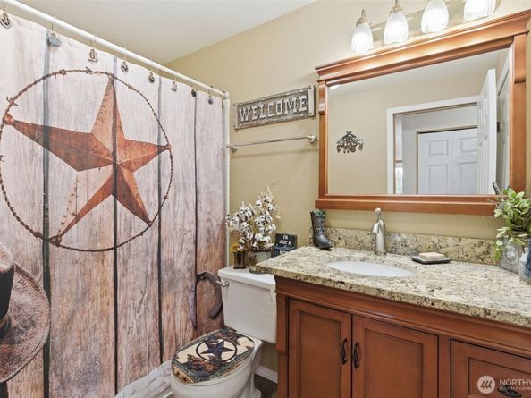 400 Falcon Court NE, Bremerton WA 98311