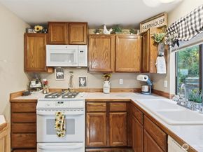 400 Falcon Court NE, Bremerton WA 98311