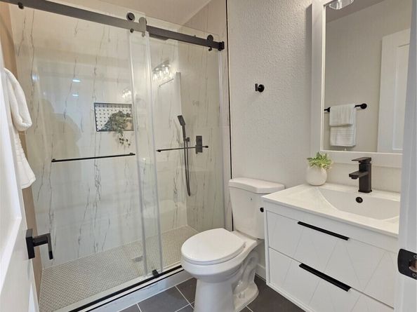 28202 85th Avenue S, Kent WA 98032