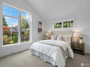 210 35th Avenue E, Seattle WA 98112