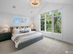 210 35th Avenue E, Seattle WA 98112