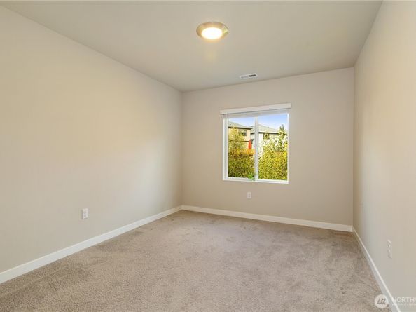 317 207th Street SE, Bothell WA 98012