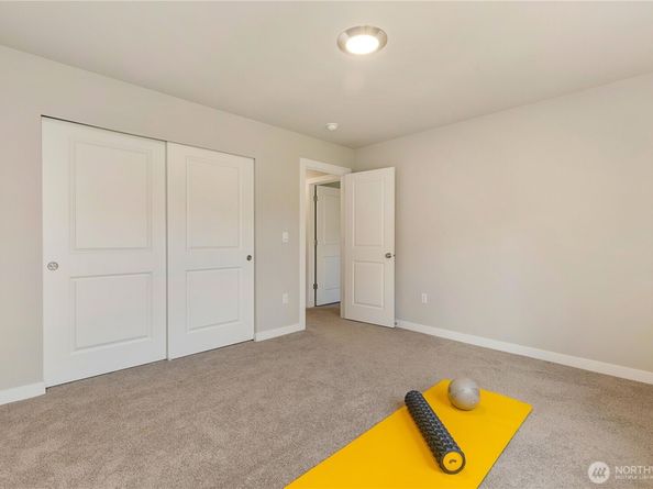 317 207th Street SE, Bothell WA 98012