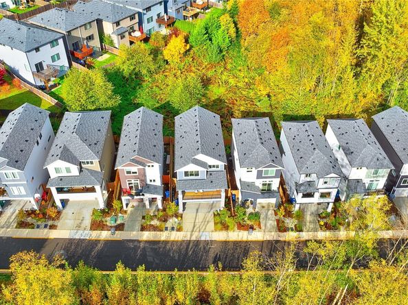 317 207th Street SE, Bothell WA 98012