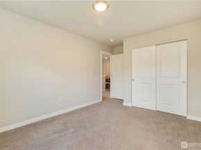 317 207th Street SE, Bothell WA 98012