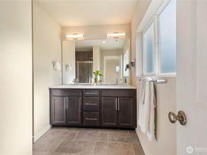 317 207th Street SE, Bothell WA 98012