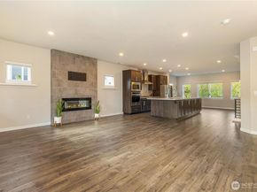 317 207th Street SE, Bothell WA 98012