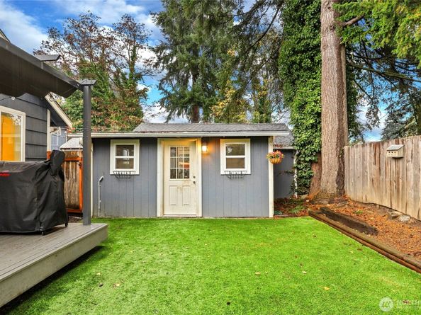 1134 N Callow Avenue, Bremerton WA 98312