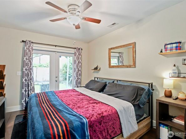 1134 N Callow Avenue, Bremerton WA 98312