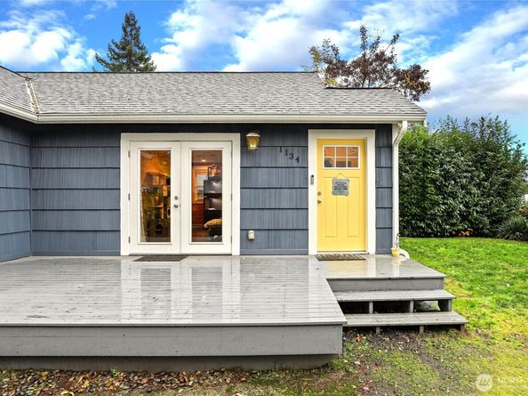 1134 N Callow Avenue, Bremerton WA 98312