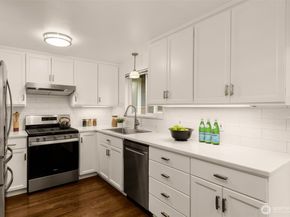 2212 168th Avenue NE, Bellevue WA 98008