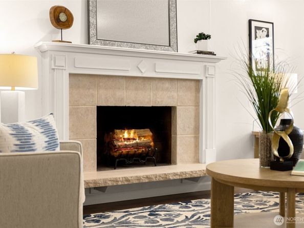 2212 168th Avenue NE, Bellevue WA 98008