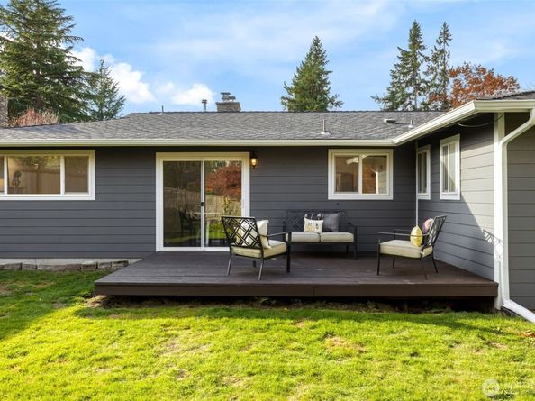 2212 168th Avenue NE, Bellevue WA 98008