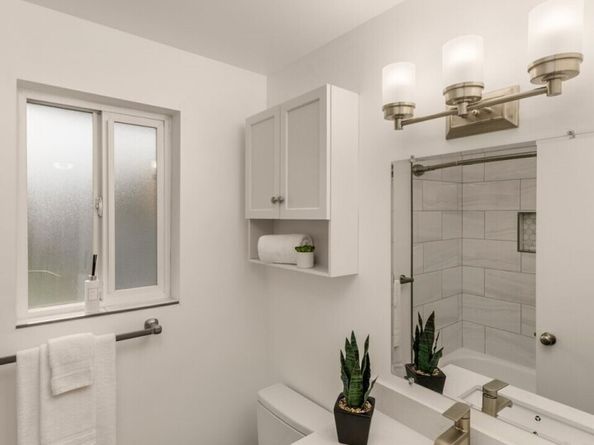 2212 168th Avenue NE, Bellevue WA 98008