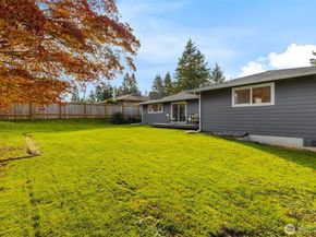 2212 168th Avenue NE, Bellevue WA 98008