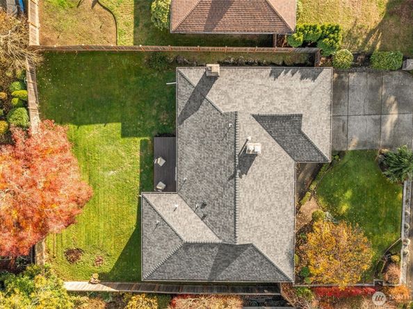 2212 168th Avenue NE, Bellevue WA 98008