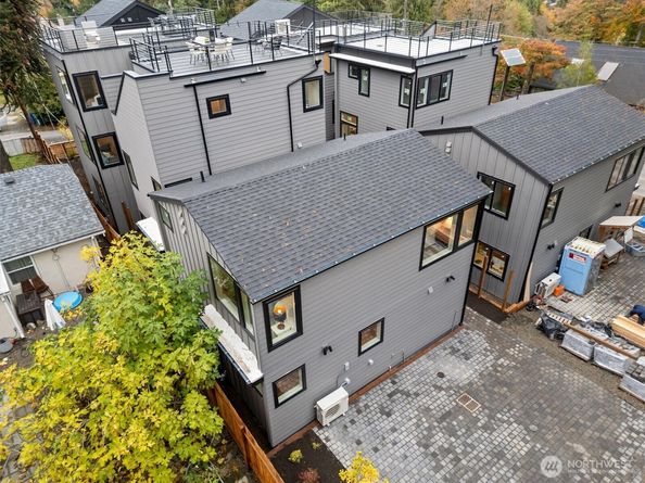 1257 NE 100th Street, Seattle WA 98125