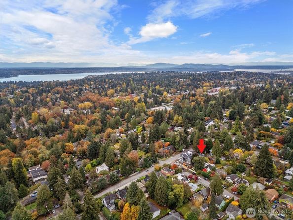 1257 NE 100th Street, Seattle WA 98125