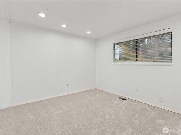 12020 NE 66th Street, Kirkland WA 98033