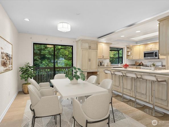 12020 NE 66th Street, Kirkland WA 98033