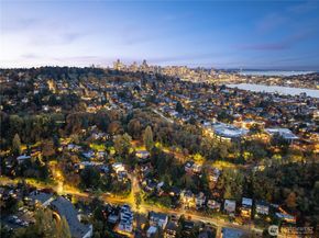 2410 Everett Avenue E, Seattle WA 98102