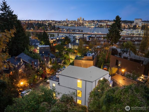 2410 Everett Avenue E, Seattle WA 98102