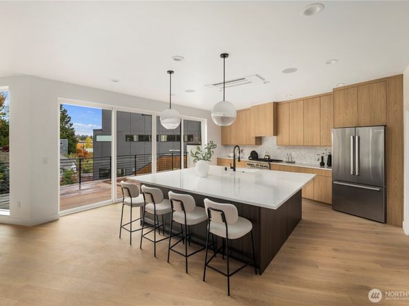 2410 Everett Avenue E, Seattle WA 98102