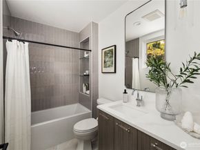 2410 Everett Avenue E, Seattle WA 98102