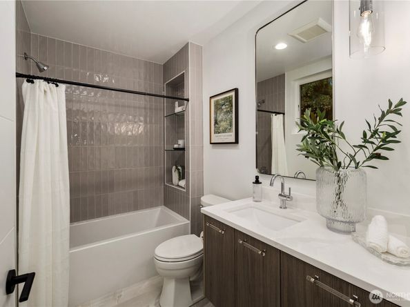 2410 Everett Avenue E, Seattle WA 98102