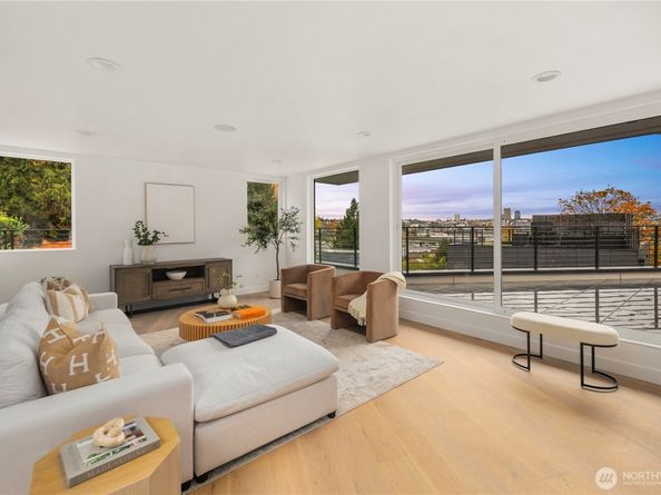 2410 Everett Avenue E, Seattle WA 98102