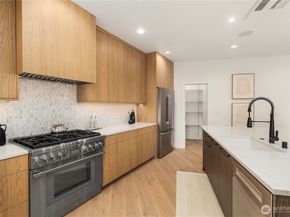 2410 Everett Avenue E, Seattle WA 98102