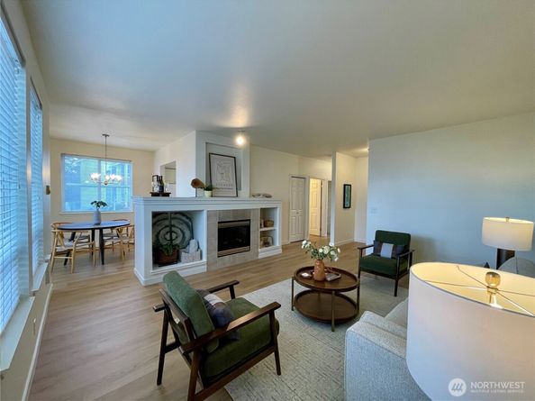 800 96th Avenue NE G102, Lake Stevens WA 98258