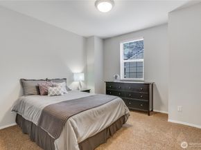 1800 NE 40th Street G5, Renton WA 98056