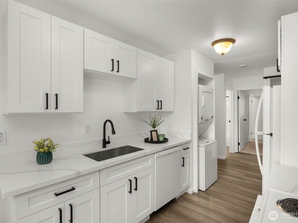 7328 NE 142nd Place 5D, Kirkland WA 98034