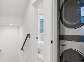 225 24th Avenue, Seattle WA 98122